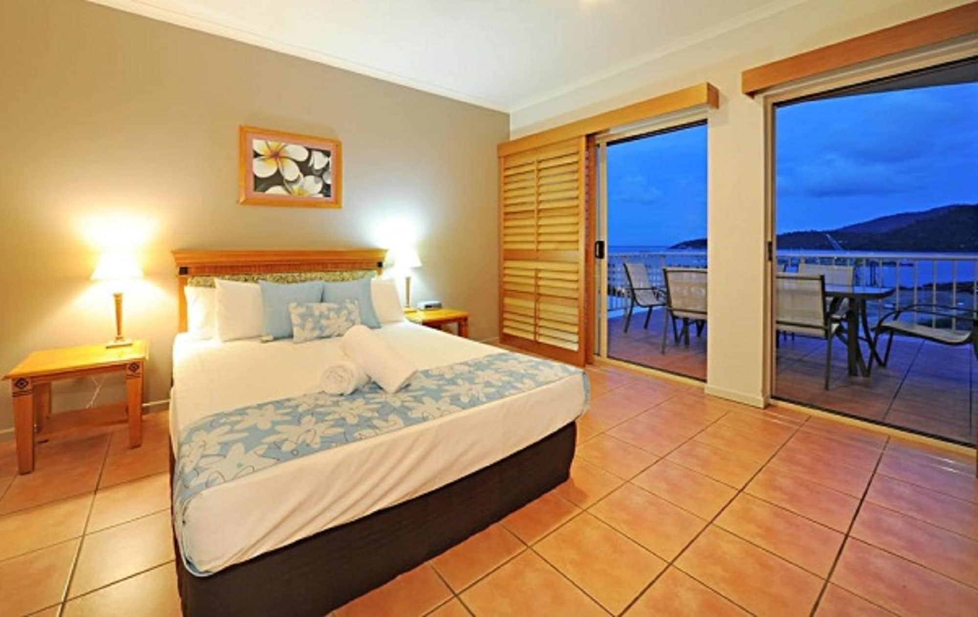 At Boathaven Bay Holiday Apartments Airlie Beach Exterior photo