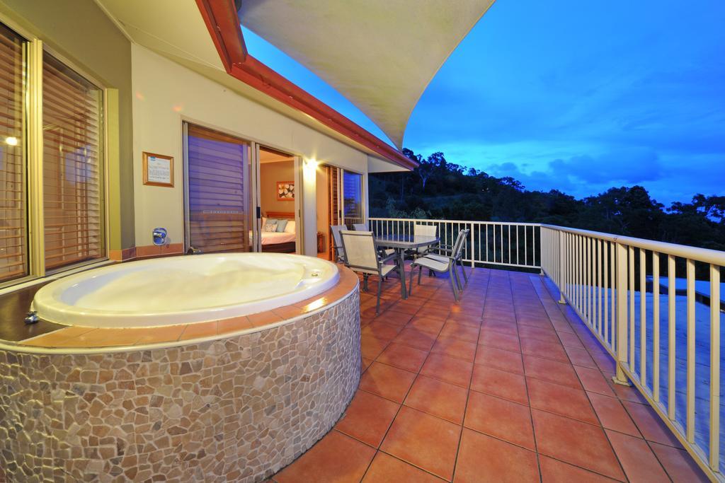 At Boathaven Bay Holiday Apartments Airlie Beach Exterior photo