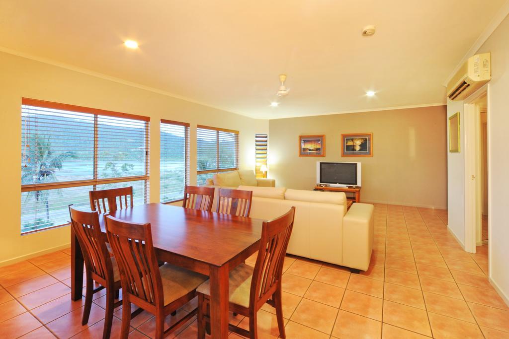 At Boathaven Bay Holiday Apartments Airlie Beach Exterior photo