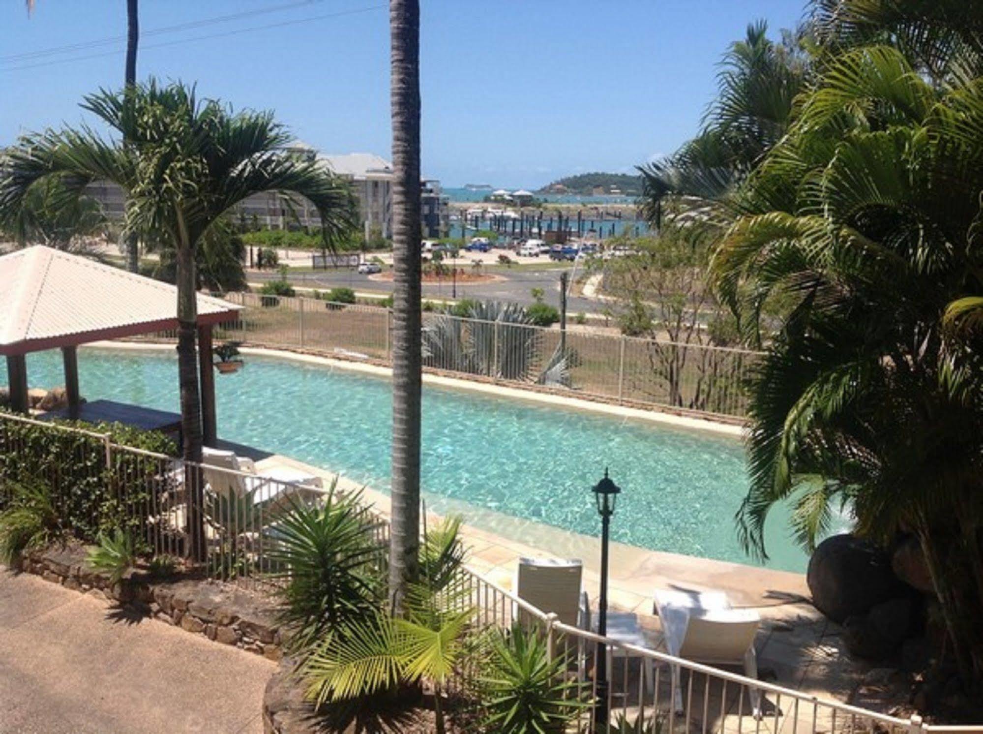 At Boathaven Bay Holiday Apartments Airlie Beach Exterior photo