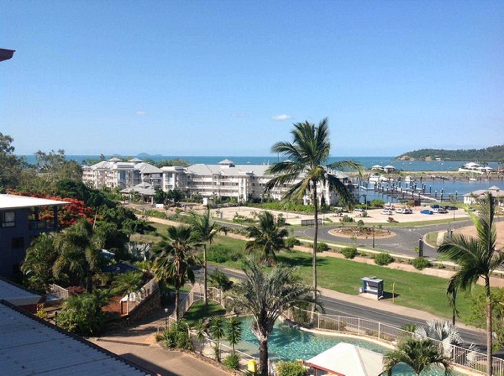 At Boathaven Bay Holiday Apartments Airlie Beach Exterior photo